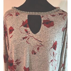 Jennifer Lopez Grey Red Floral Poppy Keyhole Rhinestone Neck Top XL Long Sleeve